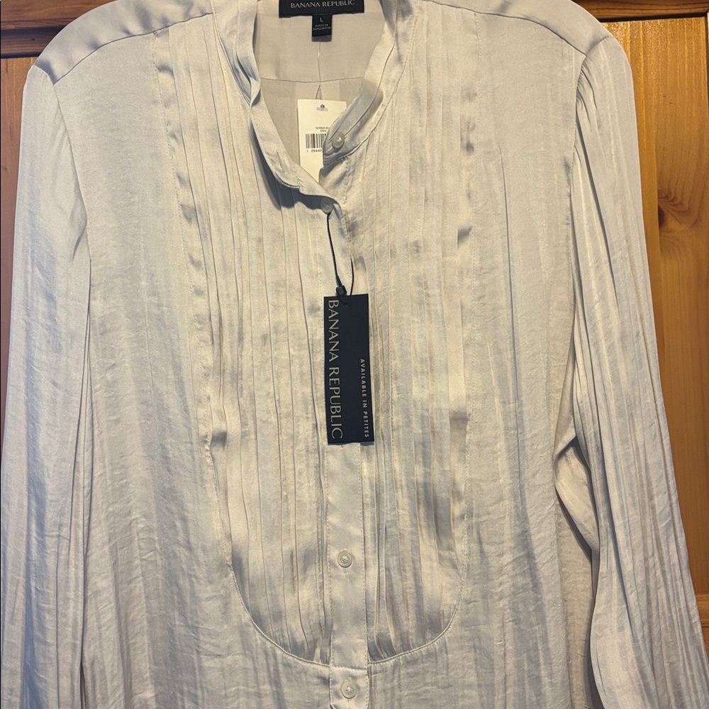 Banana Republic Pleated Tuxedo Bib Blouse Champagne Satin - Picture 2 of 5